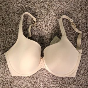 Cacique Lightly Lined T-Shirt Bra 38 DD